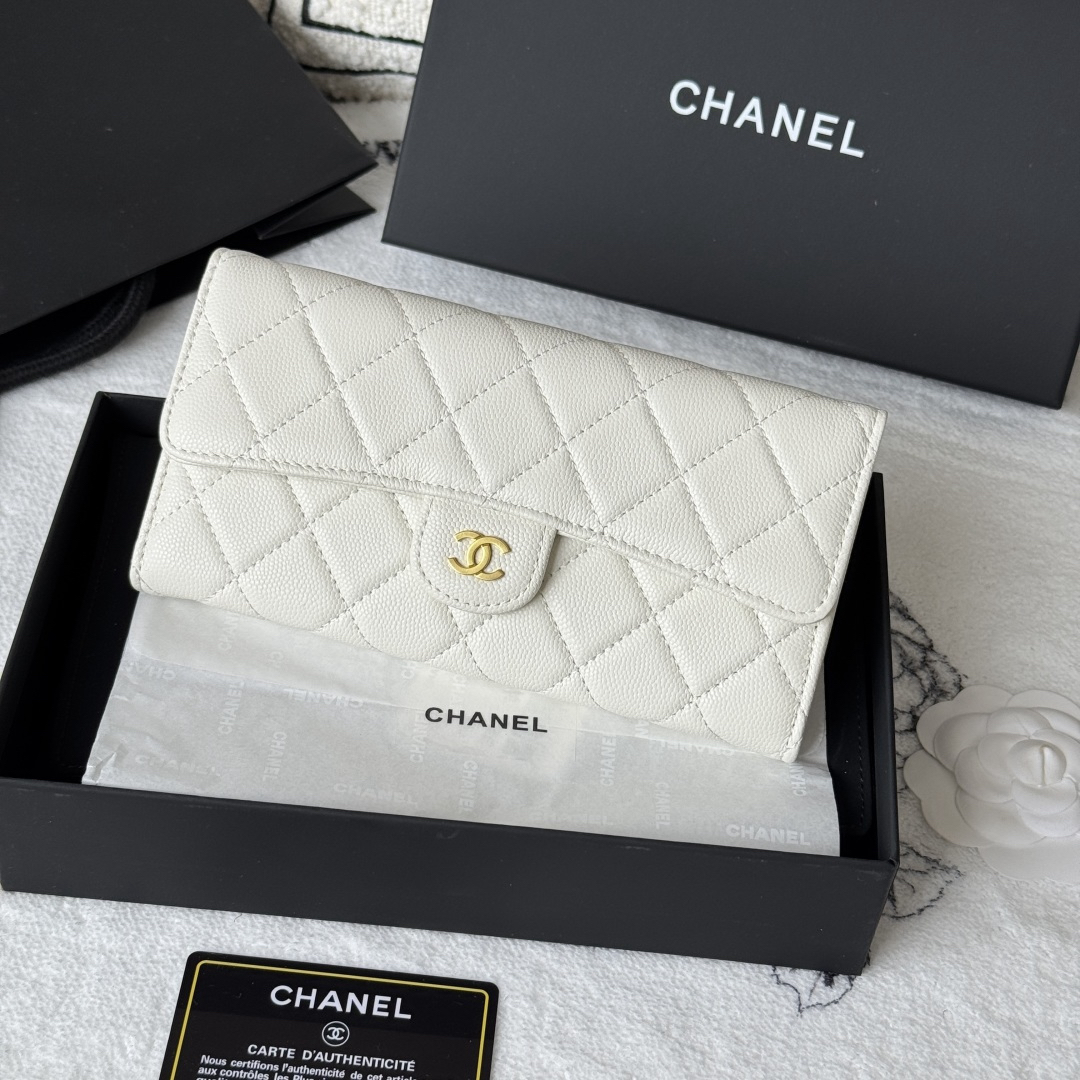 シャネル「Chanel」レザーポケットウォレット