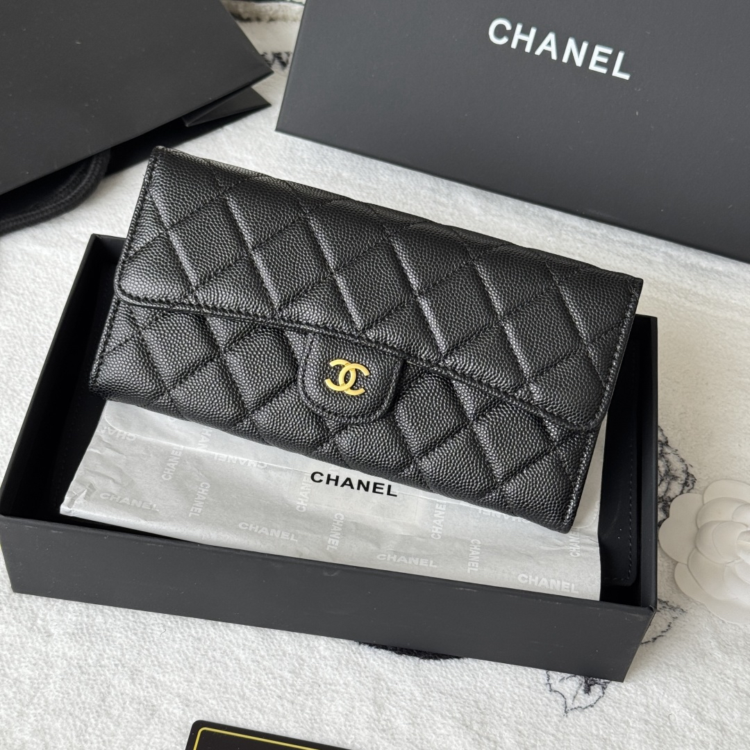 シャネル「Chanel」レザーポケットウォレット