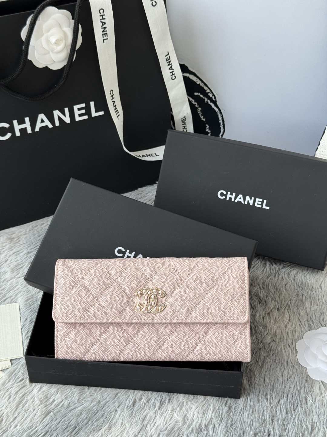 シャネル「Chanel」レザーポケットウォレット