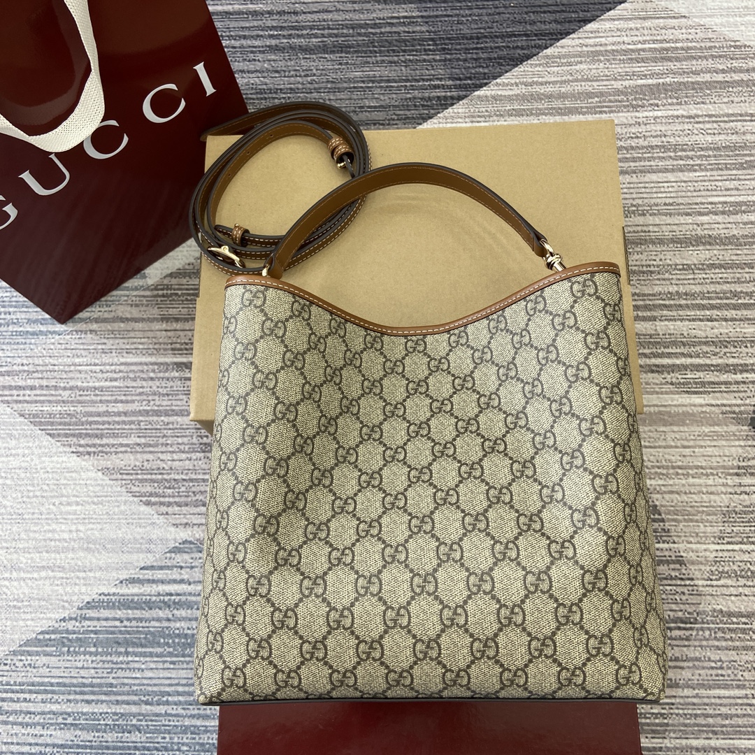 GUCCI 815103 ダニエラ トート バンブー 人気モデル レディース ハンドバッグ