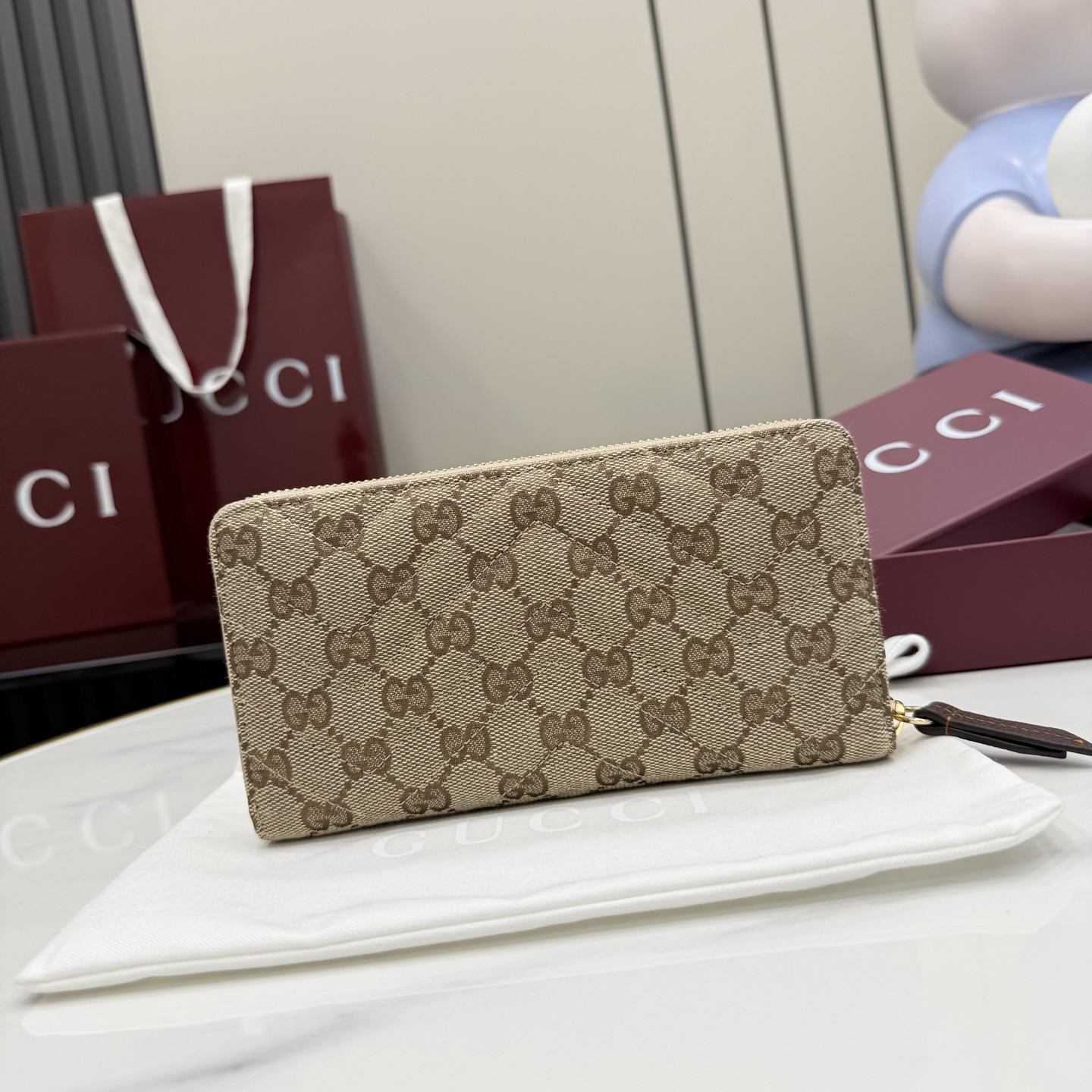 GUCCI グッチ ソフトビット コレクション 828147 ホワイト カーフスキン レディース長財布