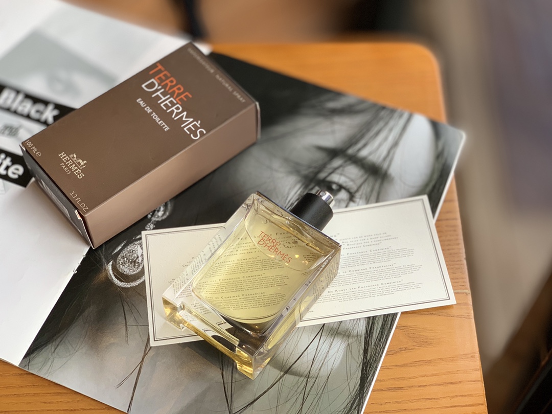 【エルメス】Hermes  100ml 香水（こうすい）レディース / メンズ 送料無料 代金引換