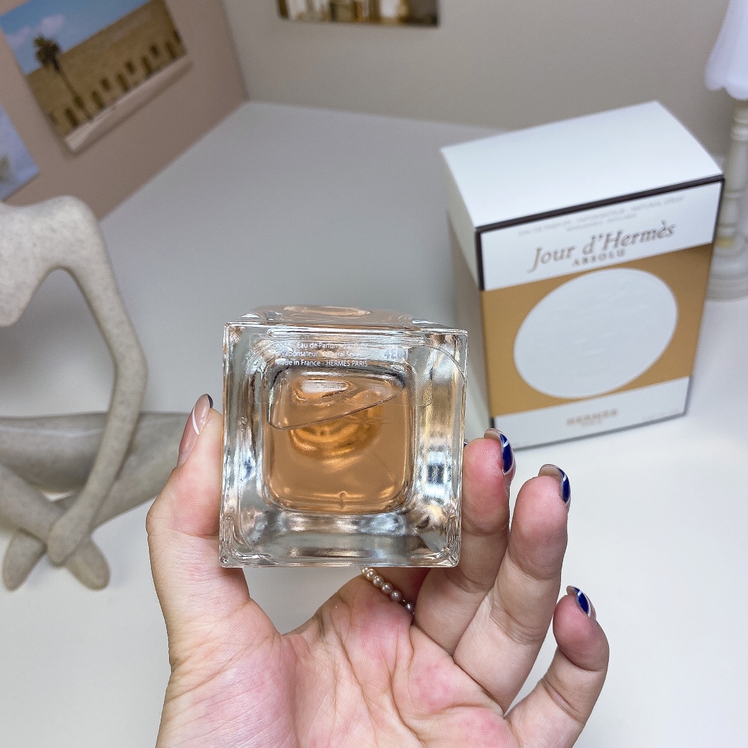 【エルメス】Hermes  85ml 香水（こうすい）レディース / メンズ 送料無料 代金引換