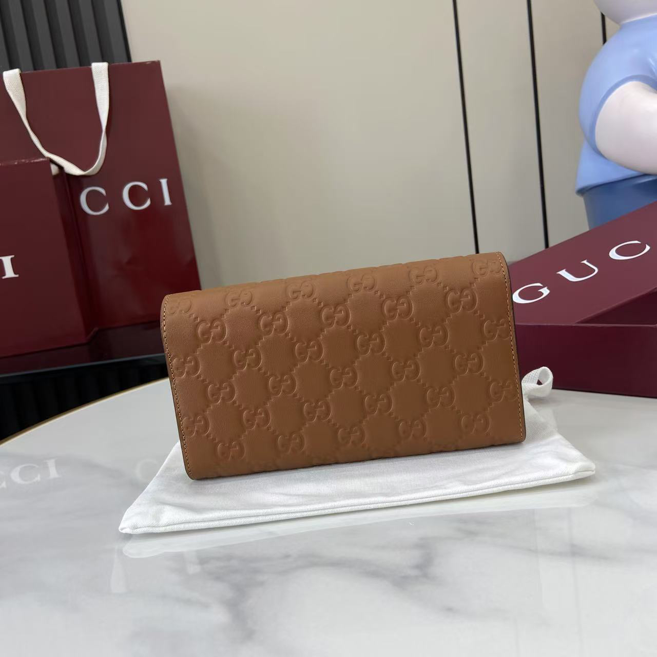 GUCCI グッチ エンブレム コレクション 847210 アンコラレッド 押し花 レディースバッグ