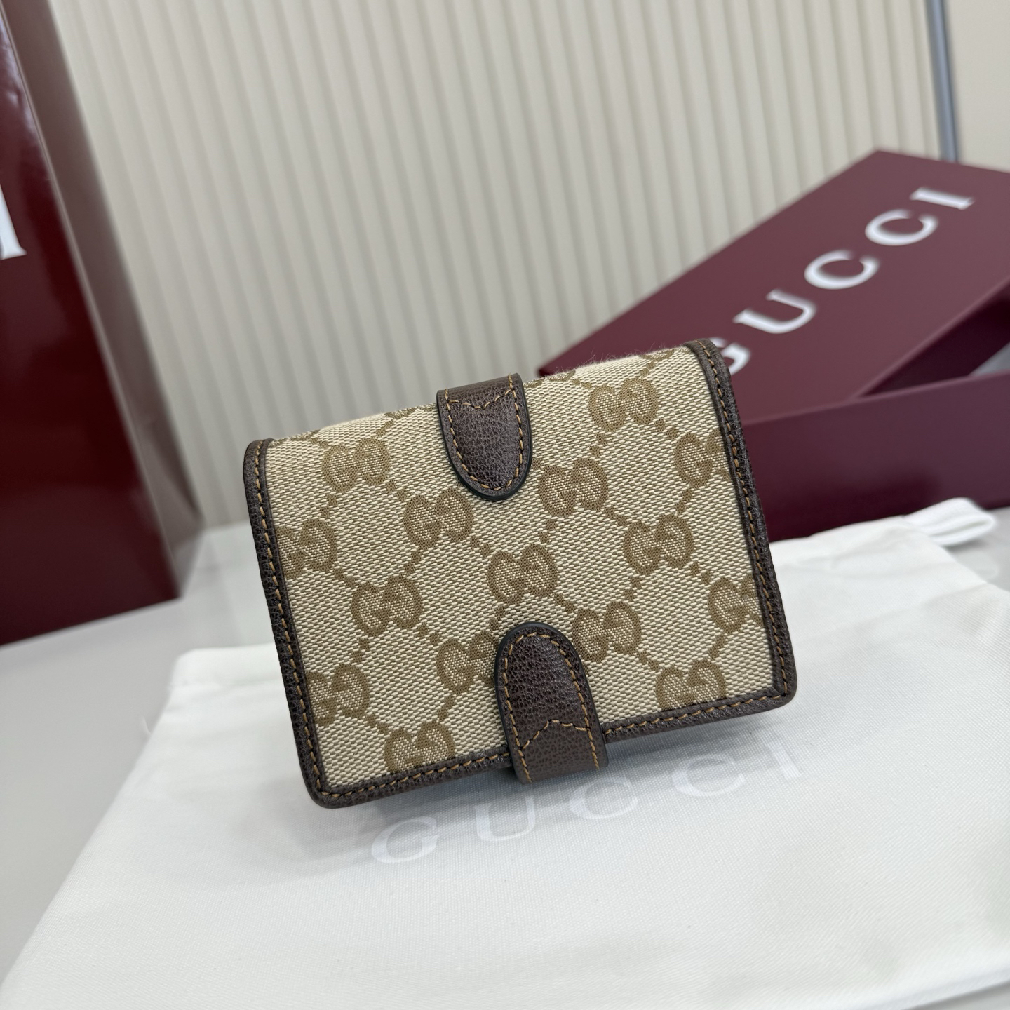 グッチ「Gucci」867166 レディース ラウンドファスナー長財布