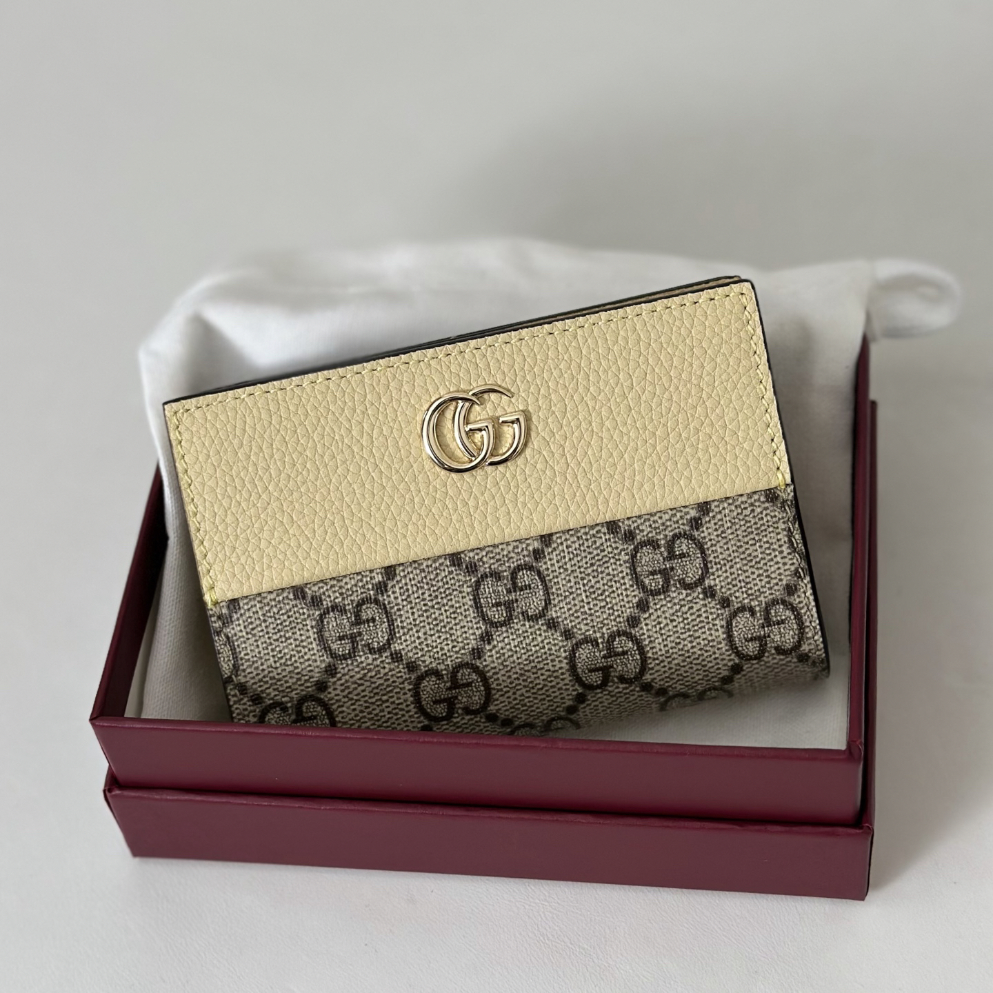 グッチ「Gucci」772738 レディース ラウンドファスナー長財布