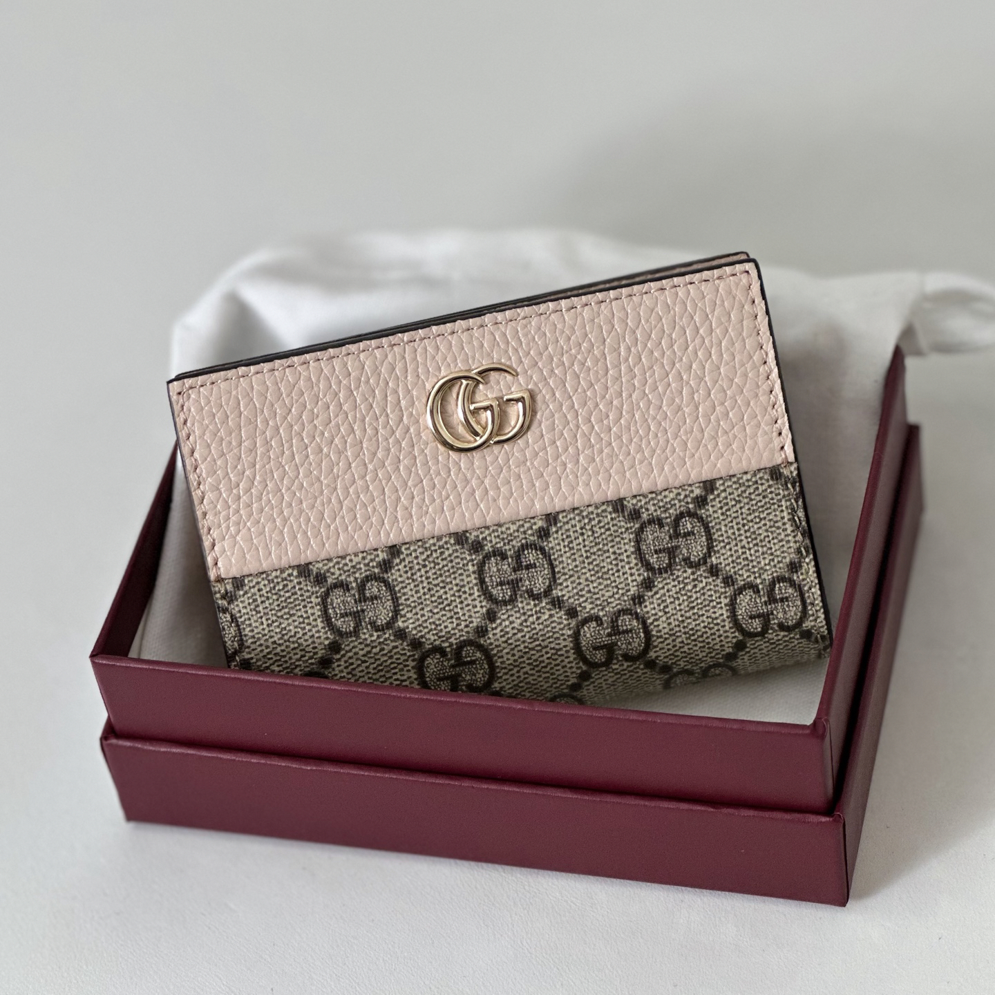グッチ「Gucci」772738 レディース ラウンドファスナー長財布