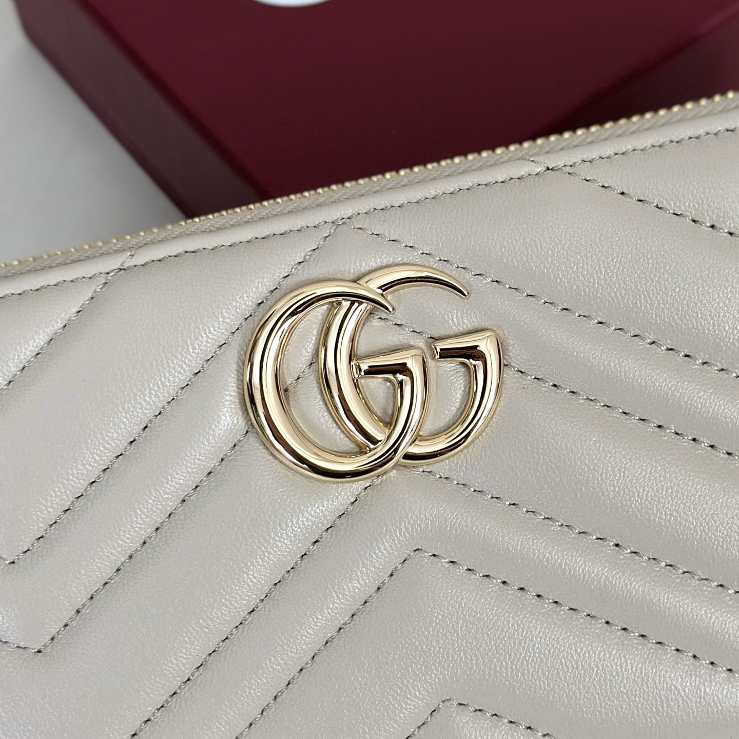 グッチ「Gucci」レディース ラウンドファスナー長財布