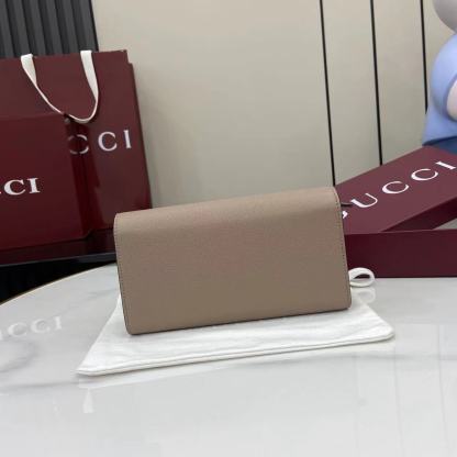 GUCCI グッチ ソフトビット コレクション 828147 ホワイト カーフスキン レディース長財布