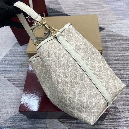 GUCCI 815103 ダニエラ トート バンブー 人気モデル レディース ハンドバッグ