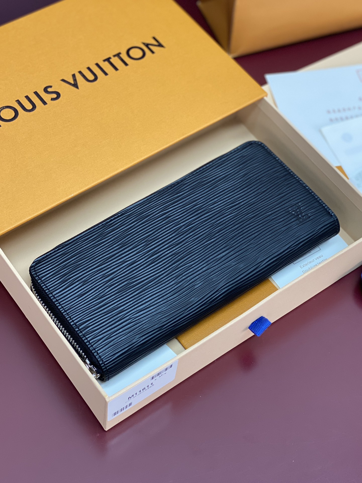 ルイ・ヴィトン「Louis Vuitton」レザーポケットウォレット