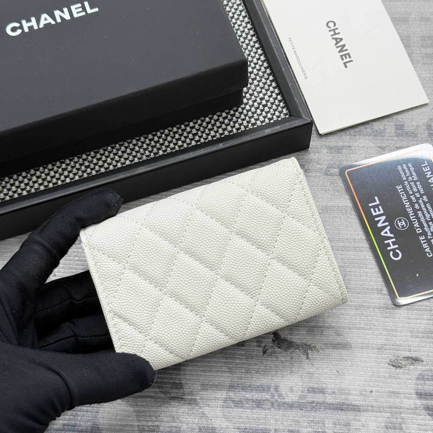 シャネル「Chanel」レザーポケットウォレット