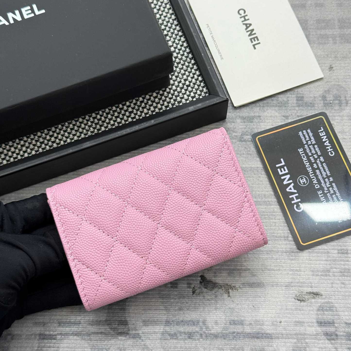 シャネル「Chanel」レザーポケットウォレット