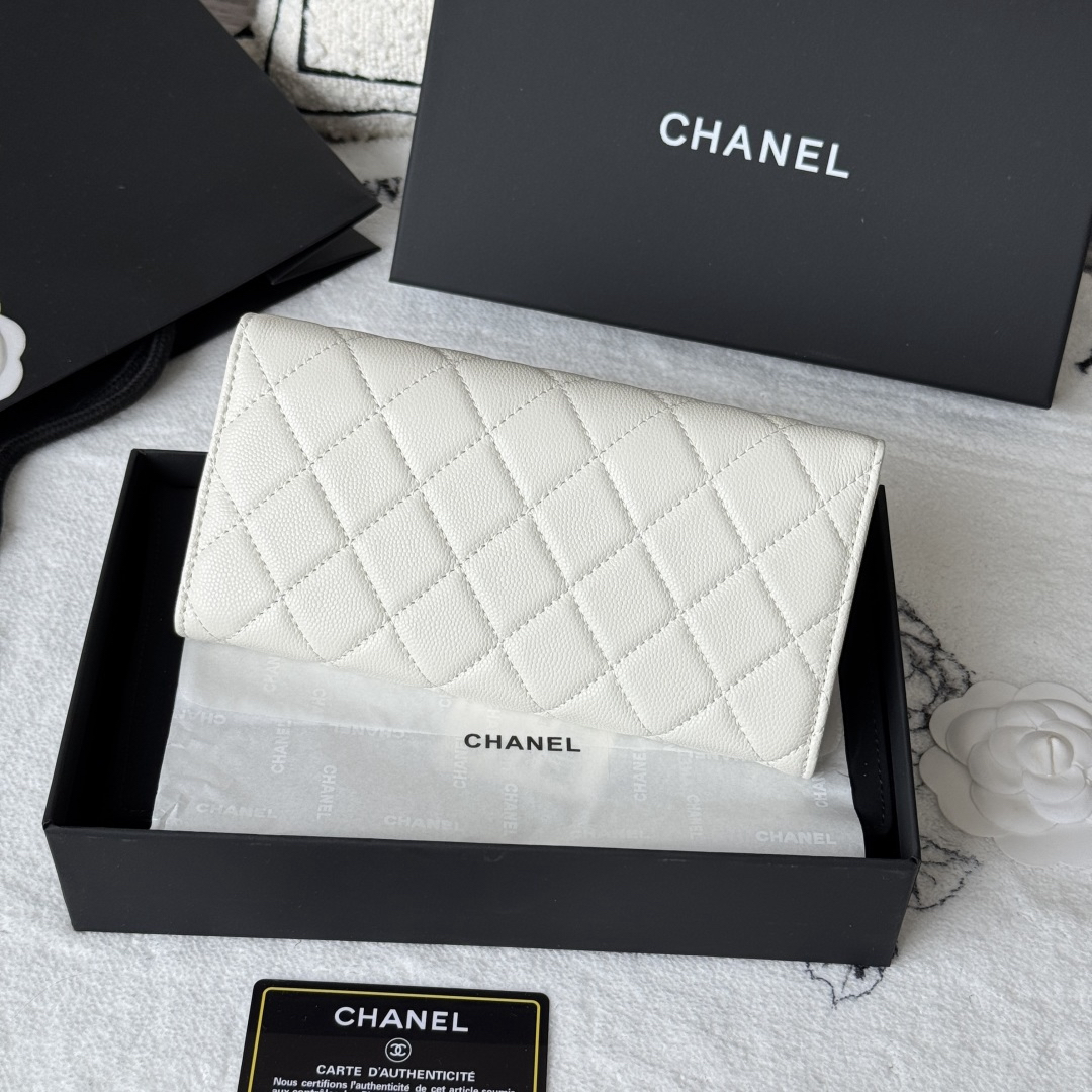 シャネル「Chanel」レザーポケットウォレット