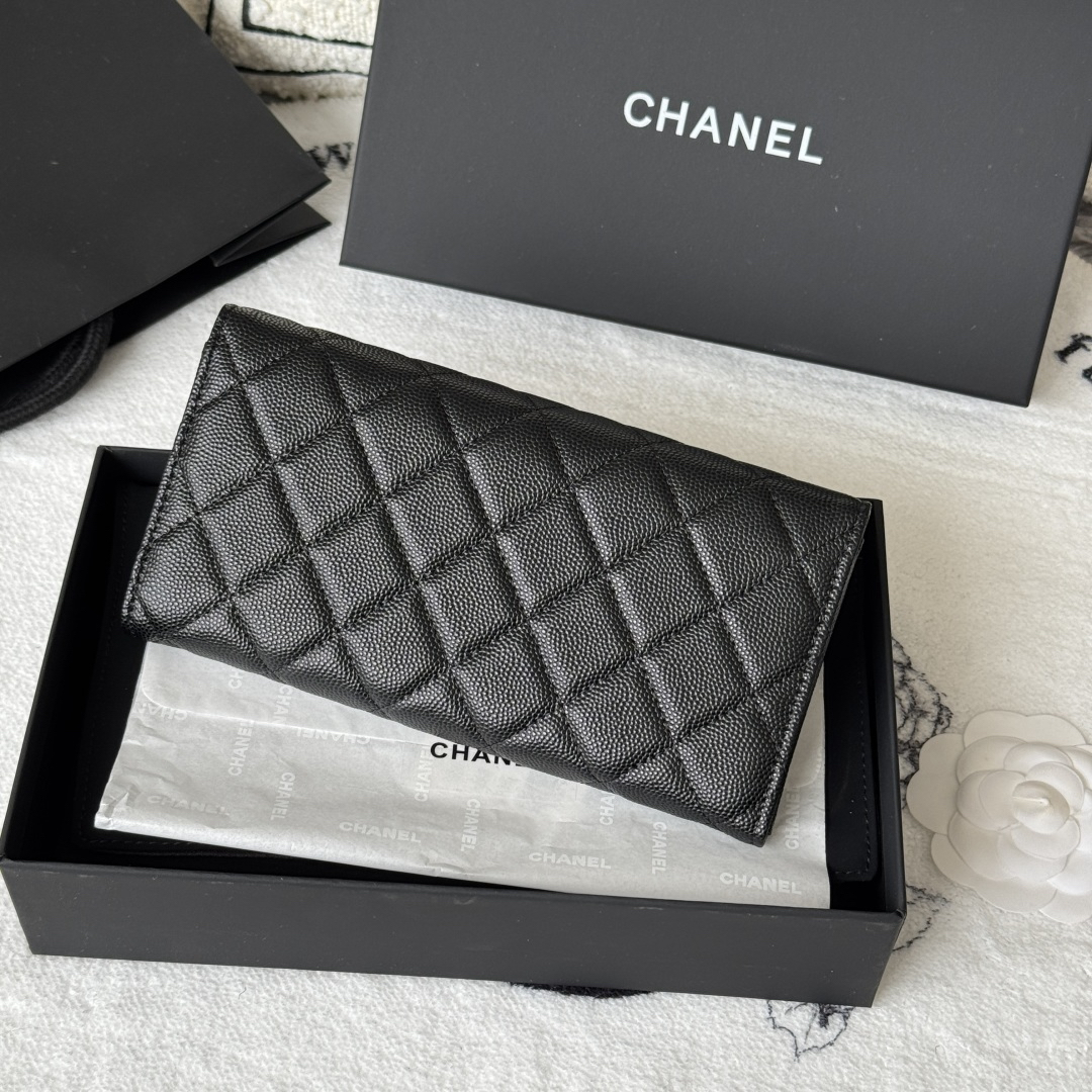 シャネル「Chanel」レザーポケットウォレット