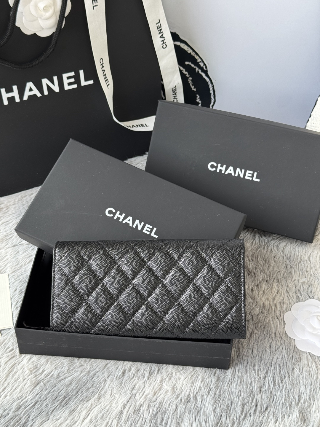 シャネル「Chanel」レザーポケットウォレット