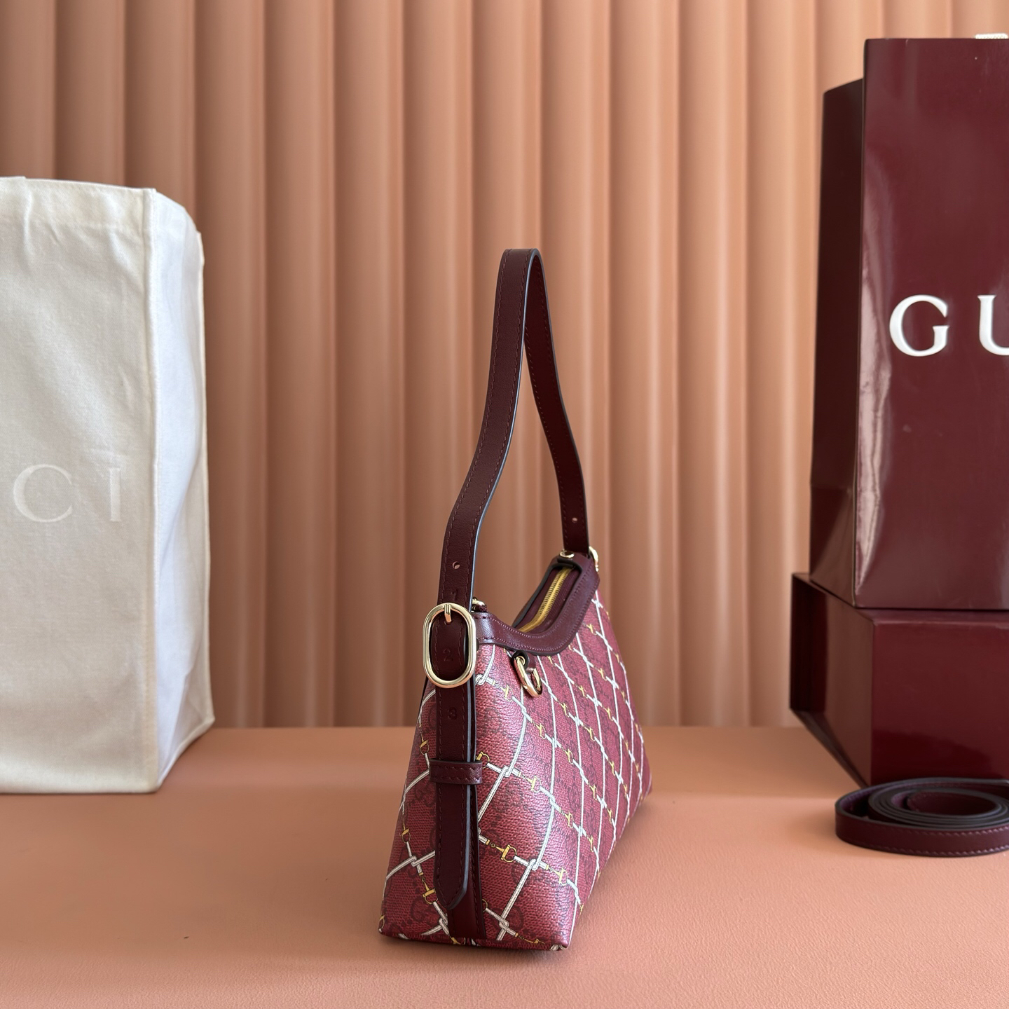 グッチ GUCCI 847450 ハンドバッグ レディース ブランド 正規品 代金引換可