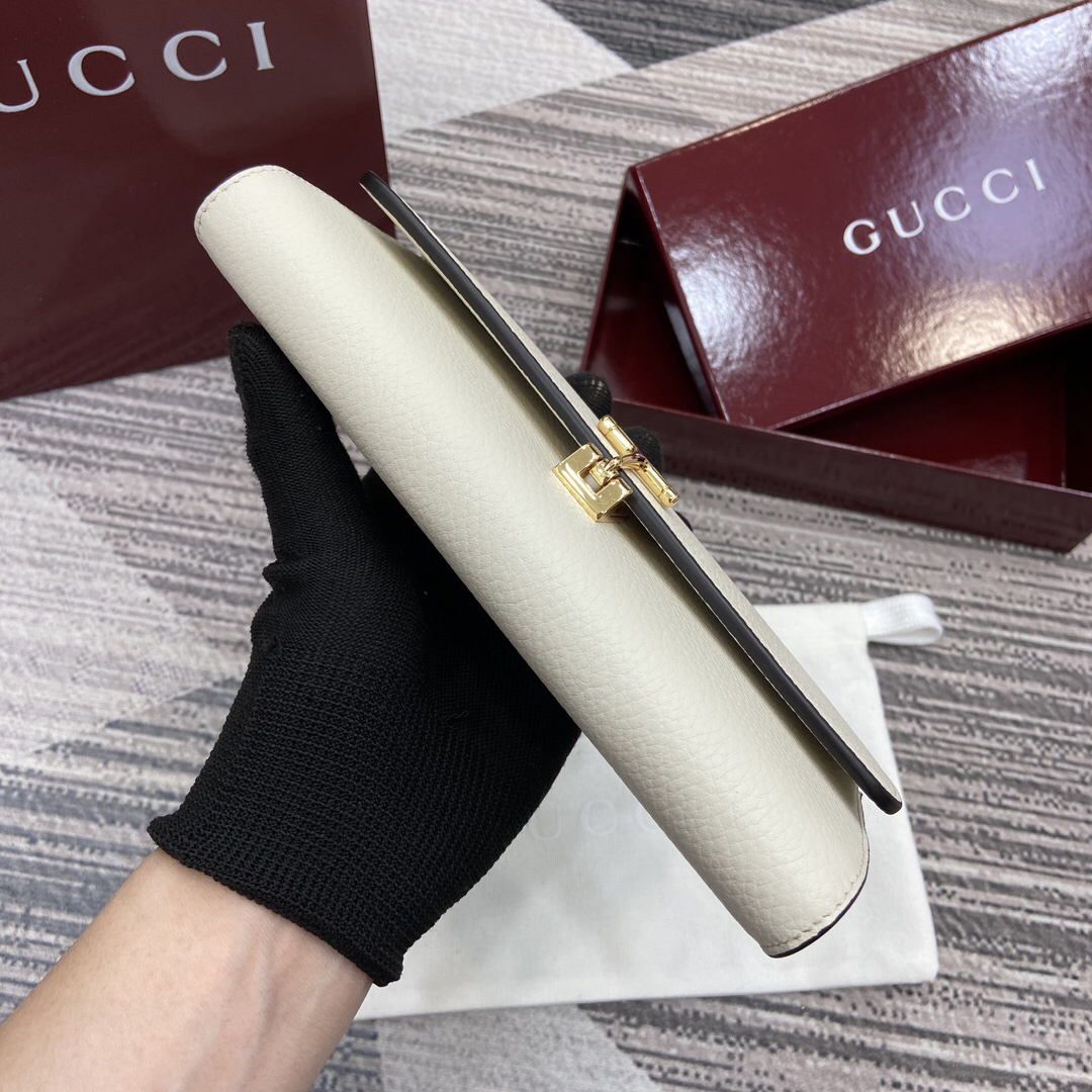 GUCCI グッチ ソフトビット コレクション 828147 ホワイト カーフスキン レディース長財布