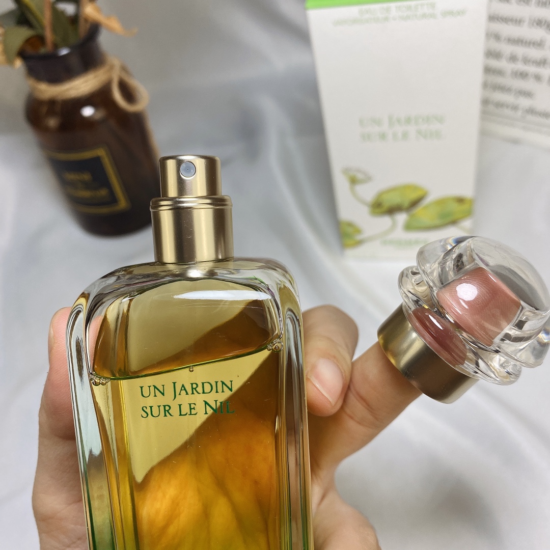 【エルメス】Hermes  100ml 香水（こうすい）レディース / メンズ 送料無料 代金引換