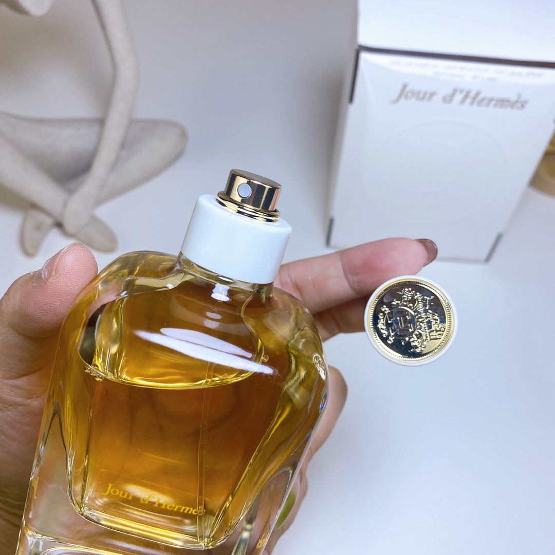 【エルメス】Hermes  85ml 香水（こうすい）レディース / メンズ 送料無料 代金引換