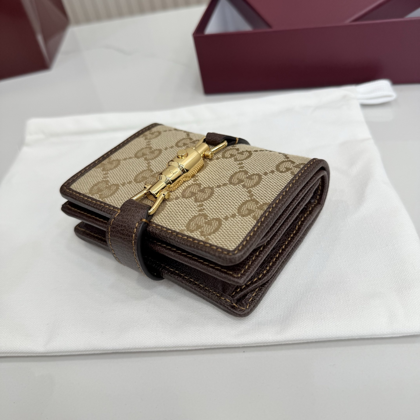 グッチ「Gucci」867166 レディース ラウンドファスナー長財布