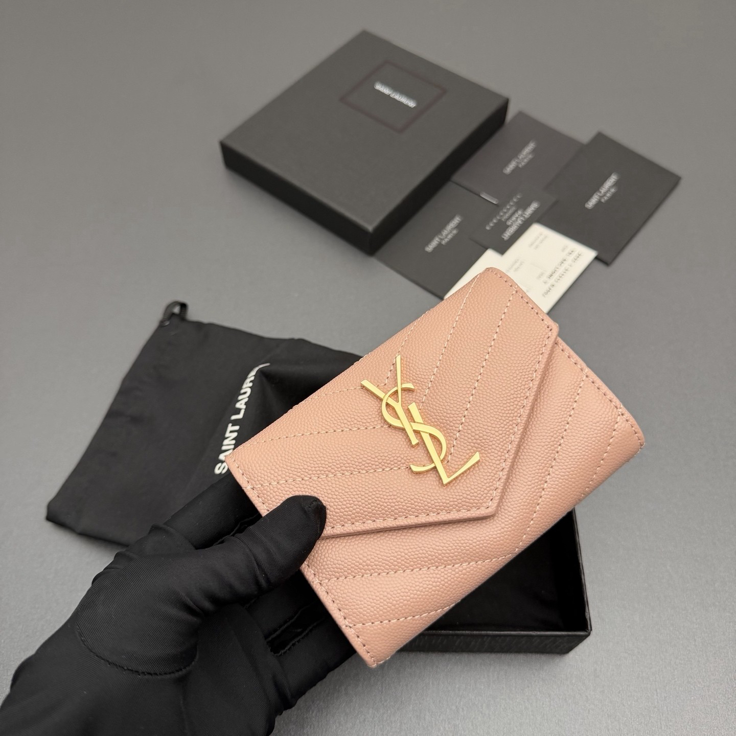サンローラン「Saint Laurent」レザーポケットウォレット