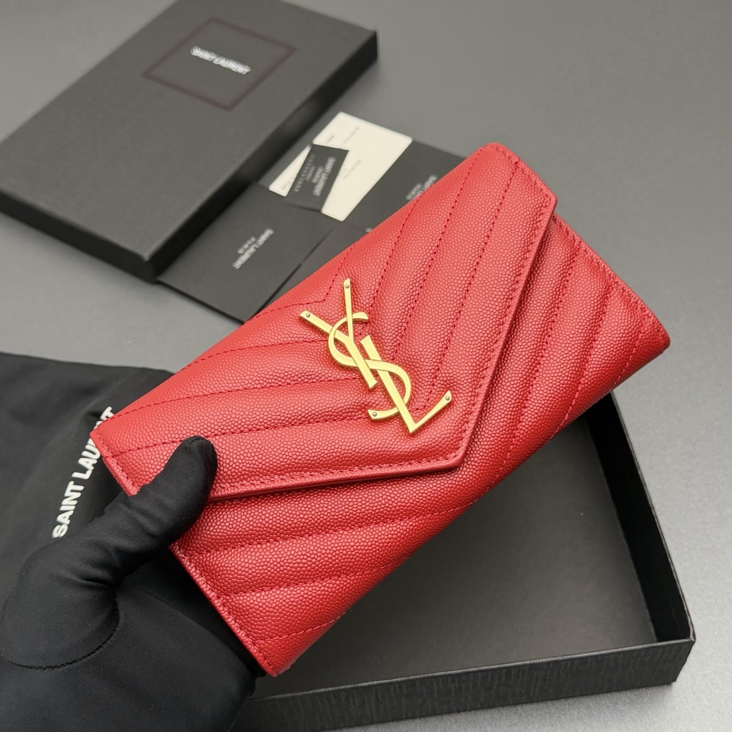 サンローラン「Saint Laurent」レザーポケットウォレット