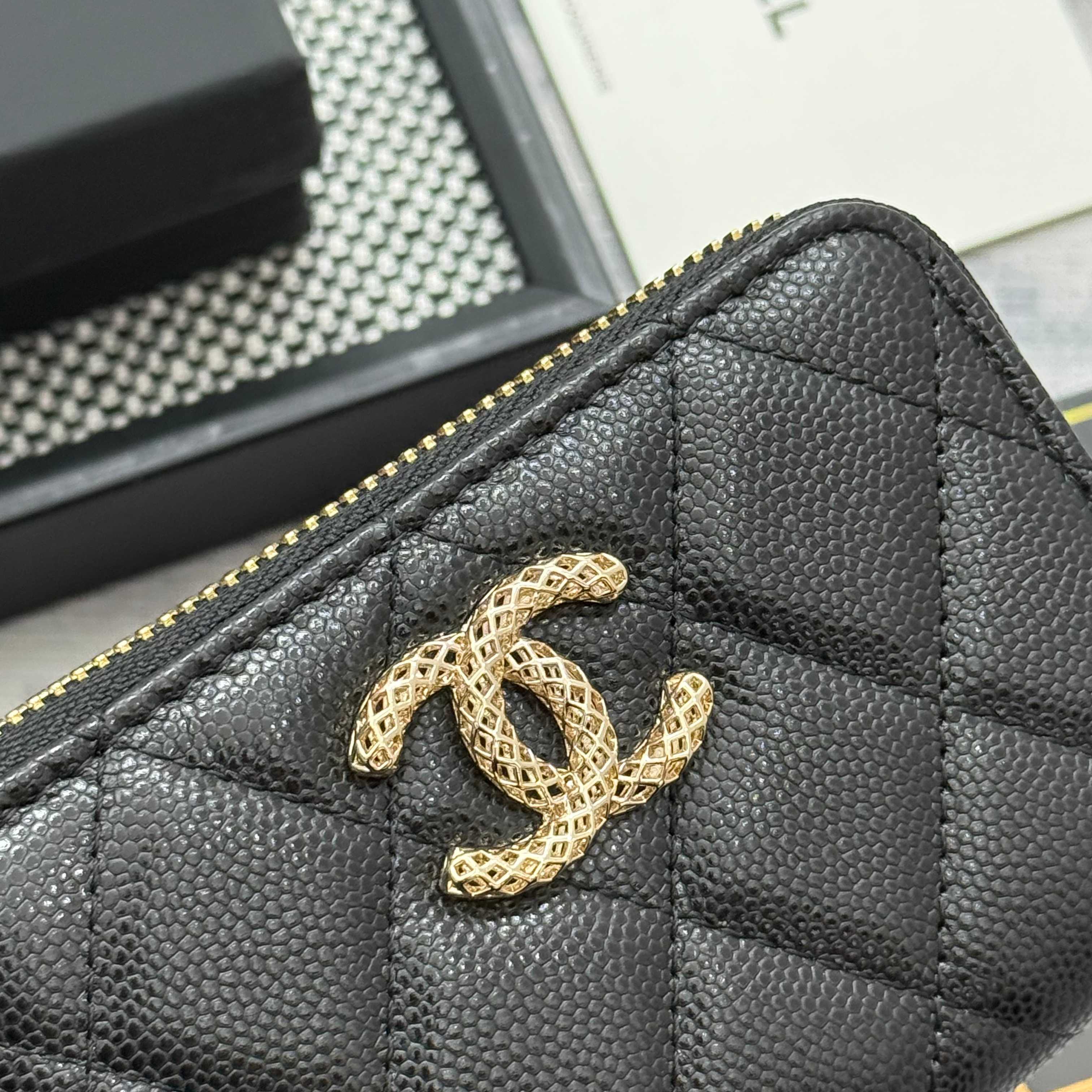 シャネル「Chanel」レザーポケットウォレット
