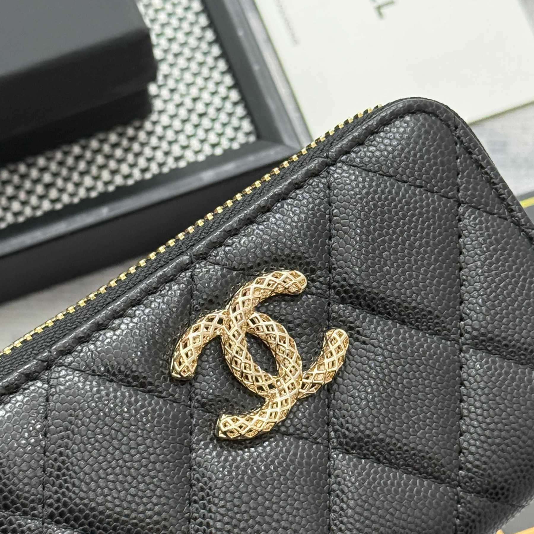 シャネル「Chanel」レザーポケットウォレット