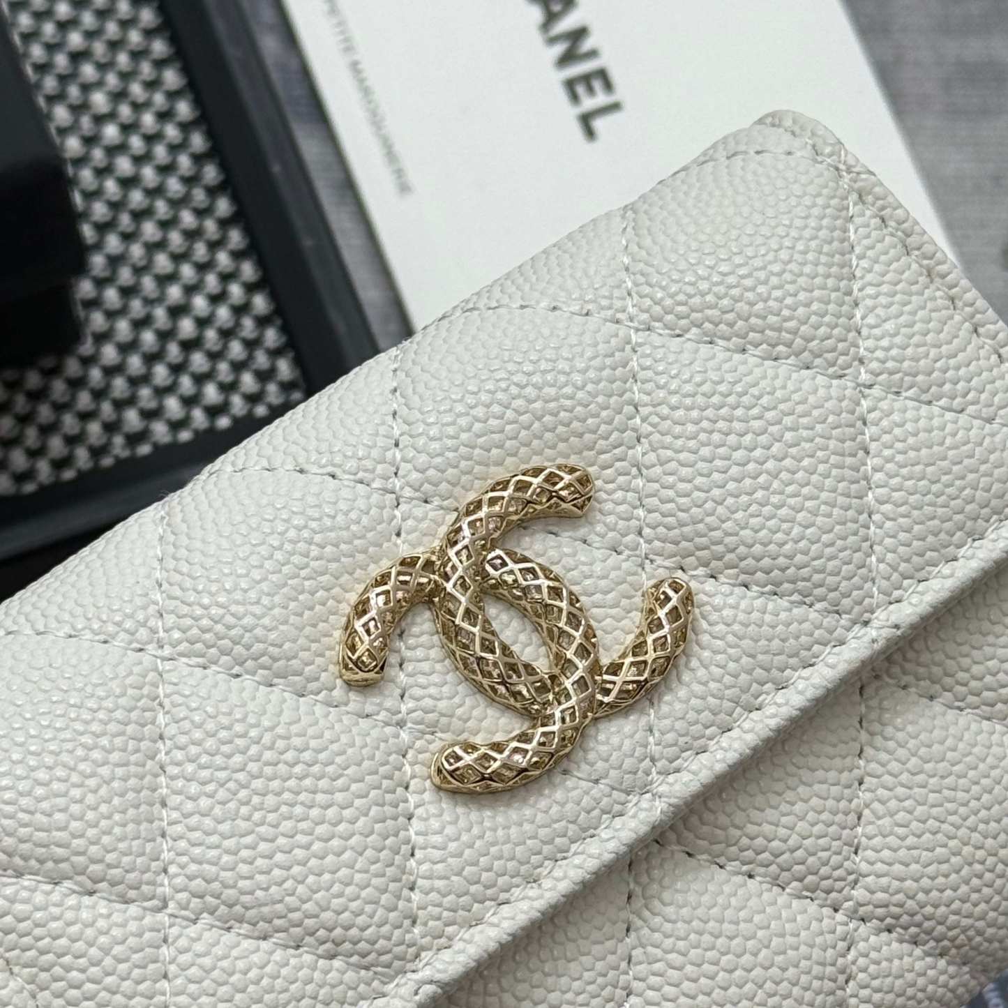 シャネル「Chanel」レザーポケットウォレット