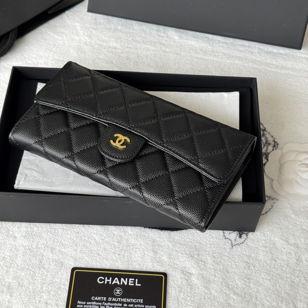 シャネル「Chanel」レザーポケットウォレット