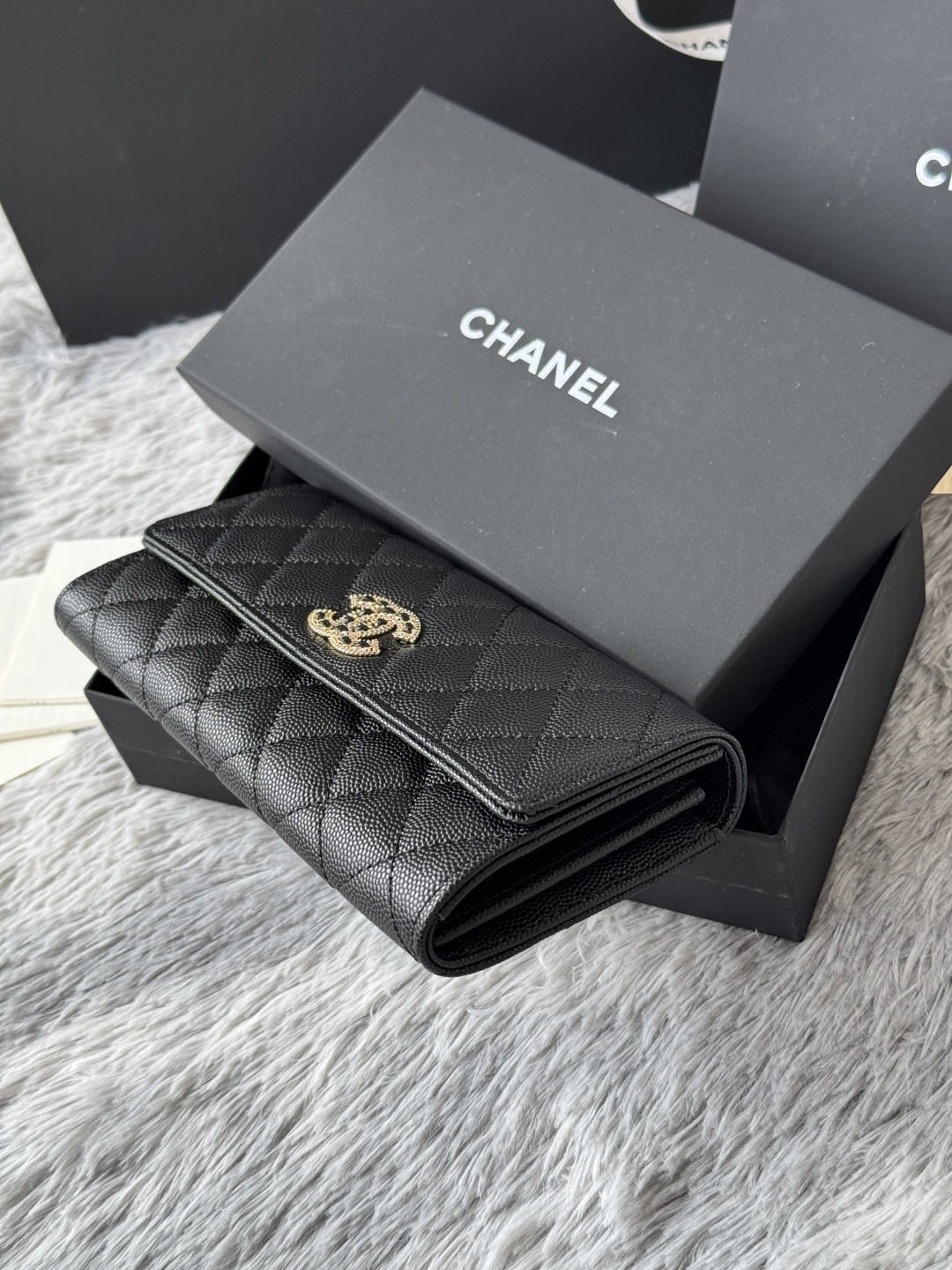 シャネル「Chanel」レザーポケットウォレット