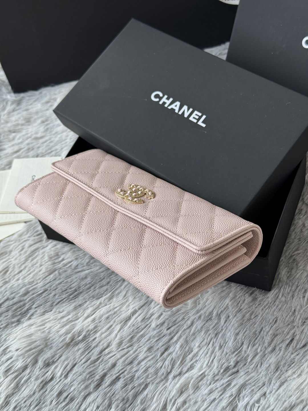 シャネル「Chanel」レザーポケットウォレット