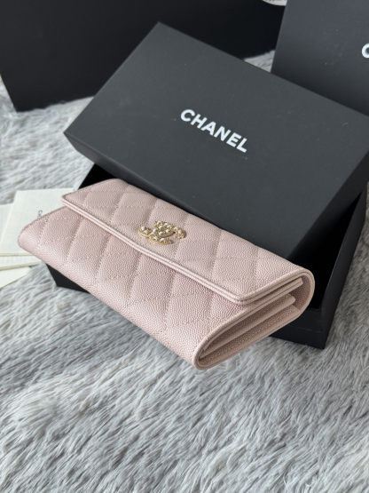 シャネル「Chanel」レザーポケットウォレット