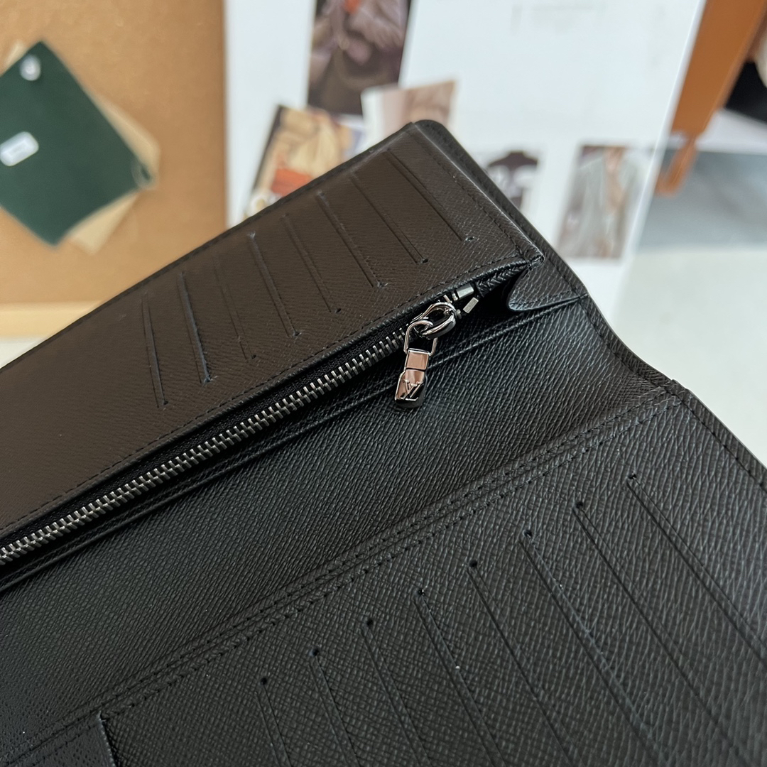 ルイ・ヴィトン「Louis Vuitton」レザーポケットウォレット