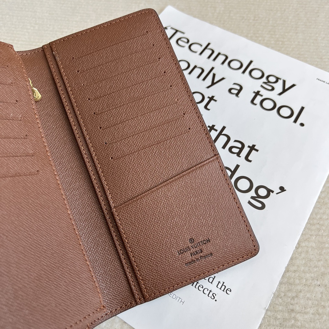 ルイ・ヴィトン「Louis Vuitton」レザーポケットウォレット