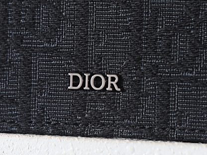 ディオール「Dior」 クラシックな高級品さいふ