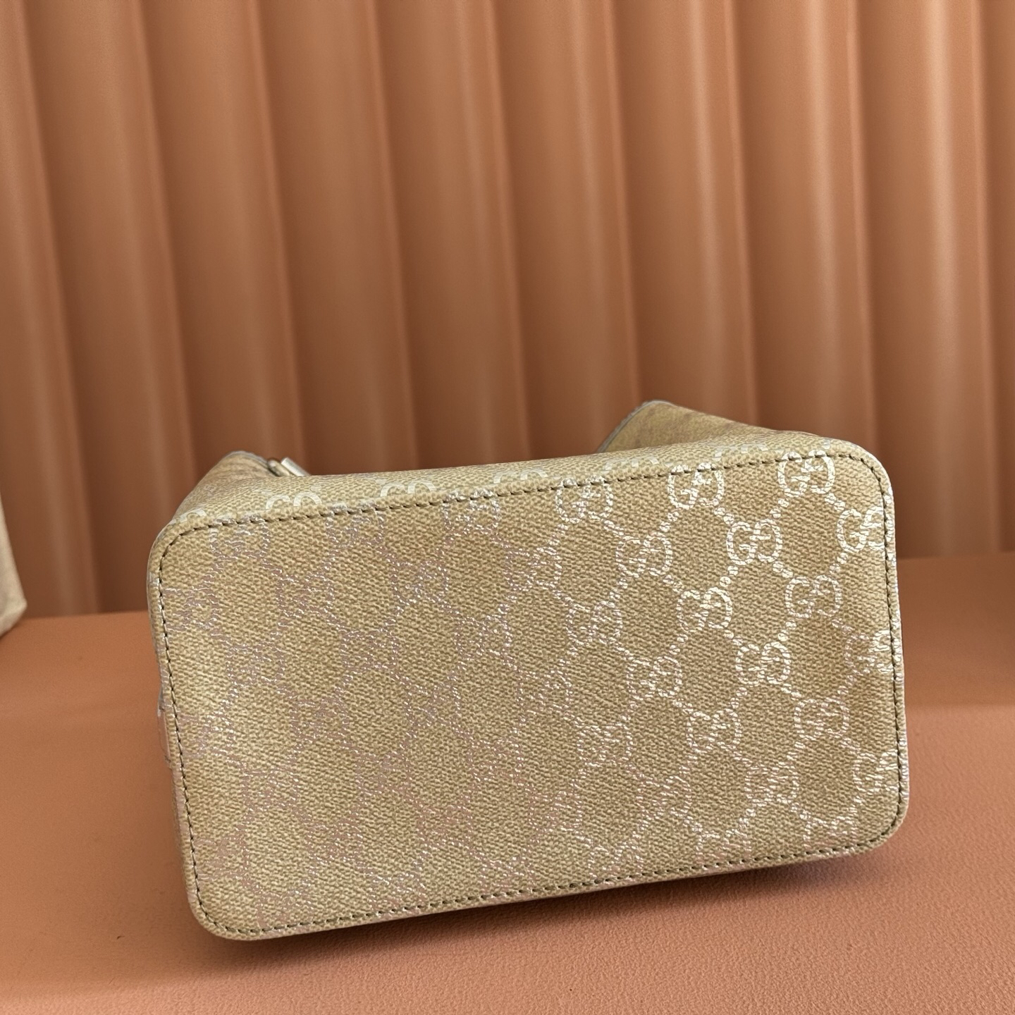 グッチ GUCCI 815118 ハンドバッグ レディース ブランド 正規品 代金引換可