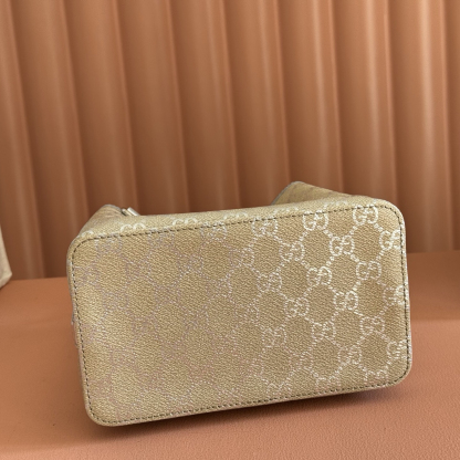 グッチ GUCCI 815118 ハンドバッグ レディース ブランド 正規品 代金引換可