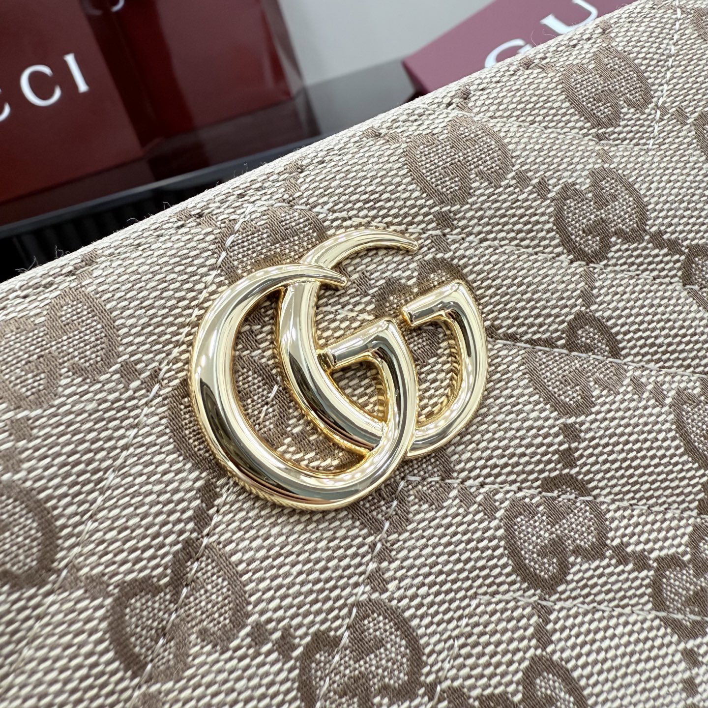 GUCCI グッチ ソフトビット コレクション 828147 ホワイト カーフスキン レディース長財布