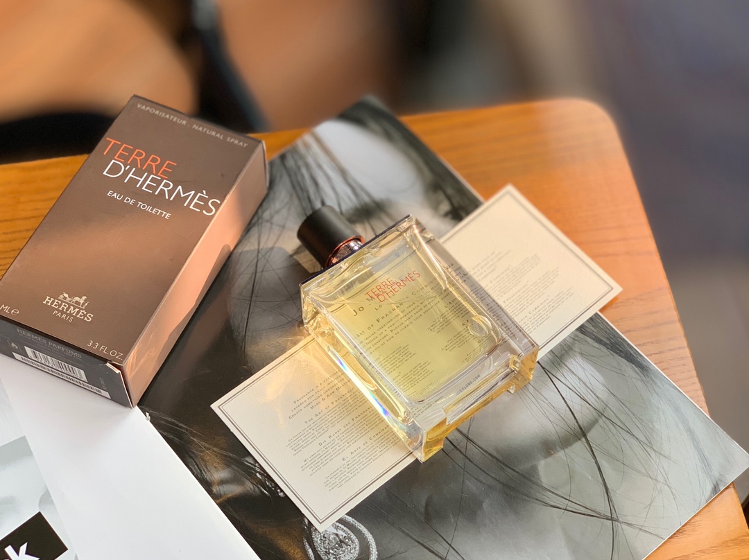 【エルメス】Hermes  100ml 香水（こうすい）レディース / メンズ 送料無料 代金引換