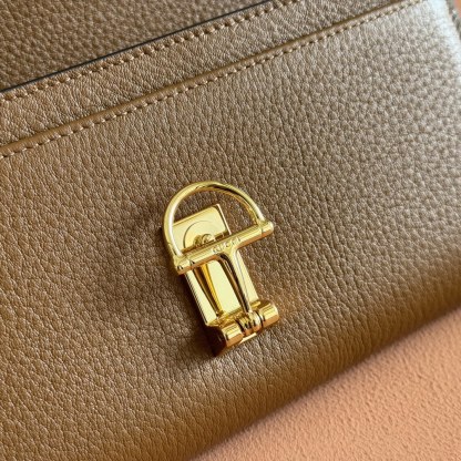 GUCCI グッチ ソフトビット コレクション 828147 ホワイト カーフスキン レディース長財布