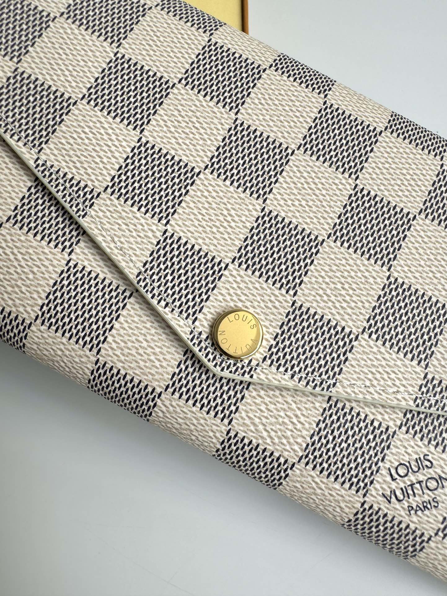 ルイ・ヴィトン「Louis Vuitton」レザーポケットウォレット