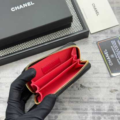 シャネル「Chanel」レザーポケットウォレット
