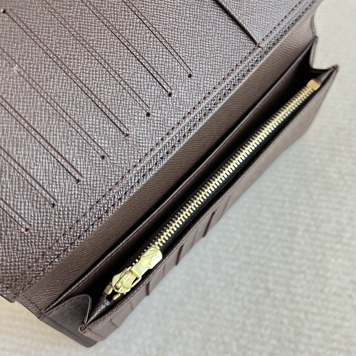 ルイ・ヴィトン「Louis Vuitton」レザーポケットウォレット
