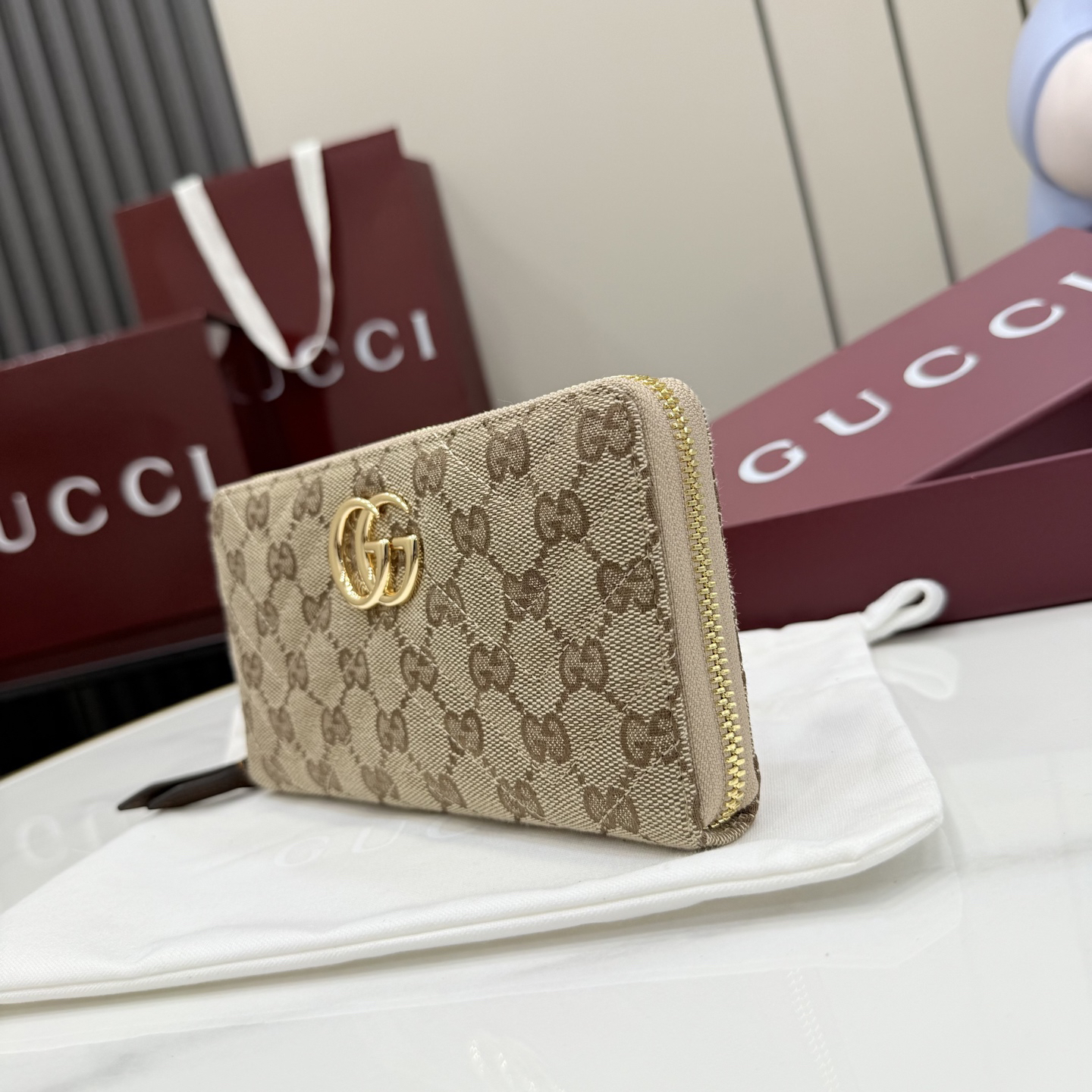 グッチ「Gucci」レディース ラウンドファスナー長財布