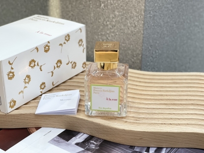 クロエ Chloe 香水 ギフト プレゼント 女性に人気 上品な香り 代金引換可