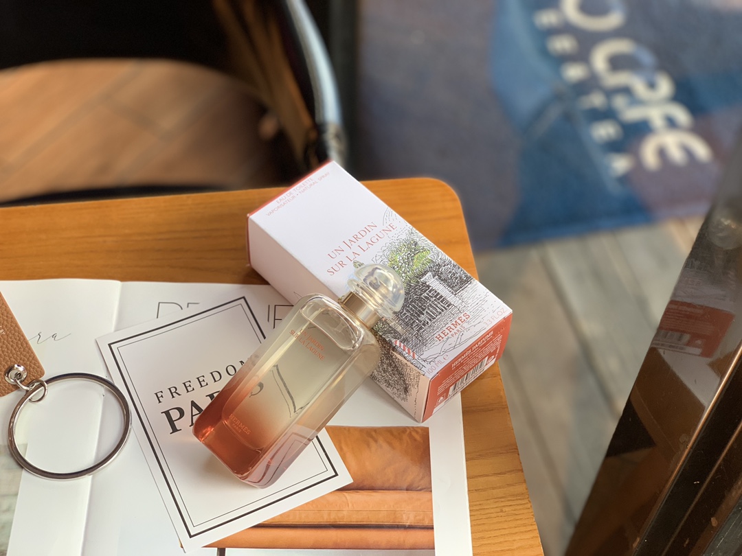 【エルメス】Hermes  100ml 香水（こうすい）レディース / メンズ 送料無料 代金引換