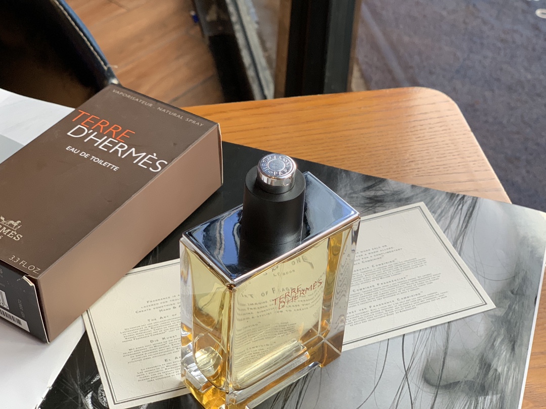 【エルメス】Hermes  100ml 香水（こうすい）レディース / メンズ 送料無料 代金引換