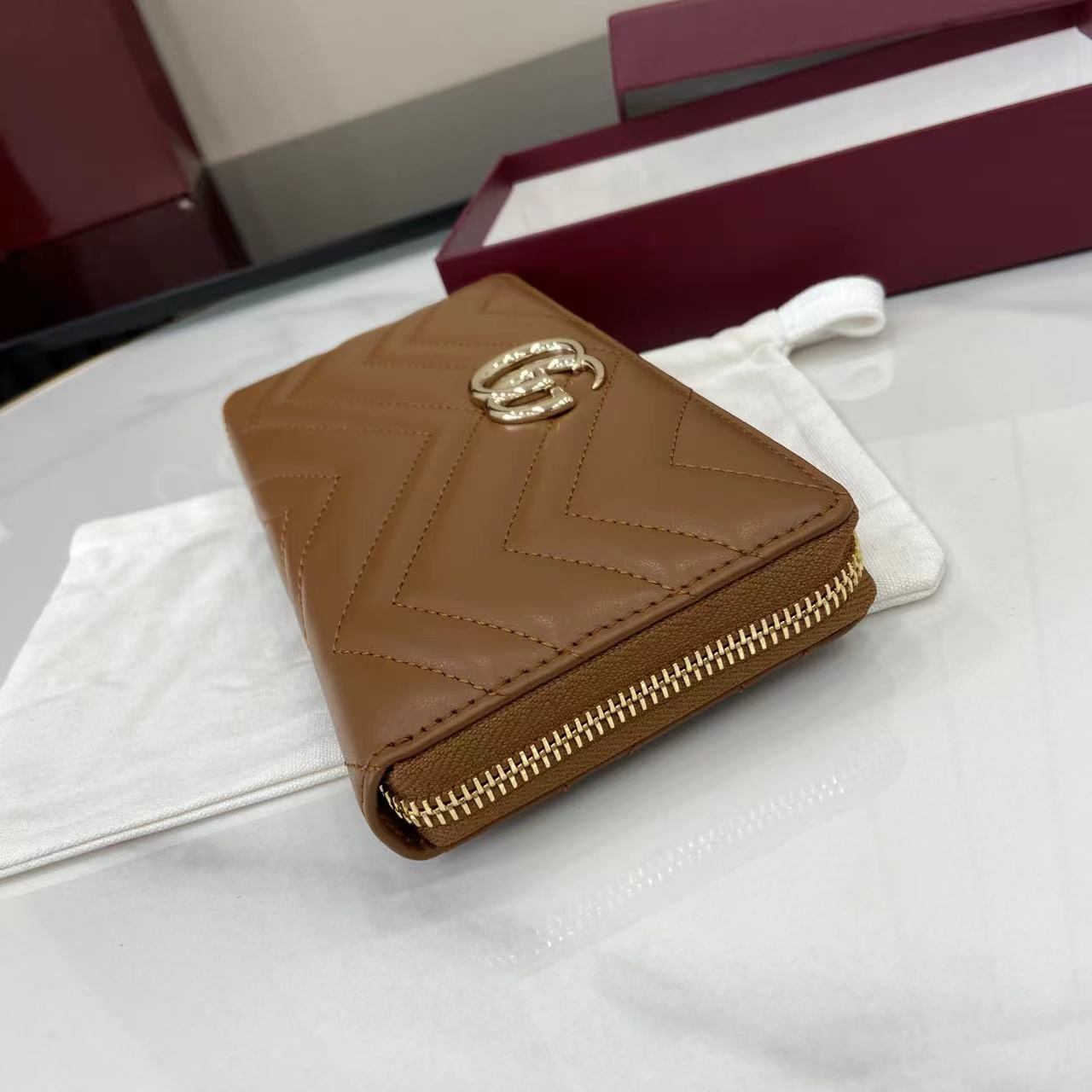 グッチ「Gucci」レディース ラウンドファスナー長財布